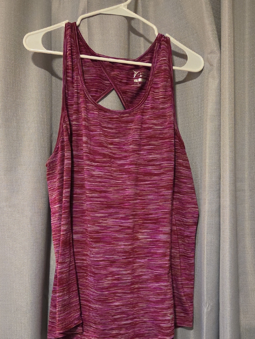 Old Navy Active Women's Tank Top With Cut Out Back- Pink Space-Dye